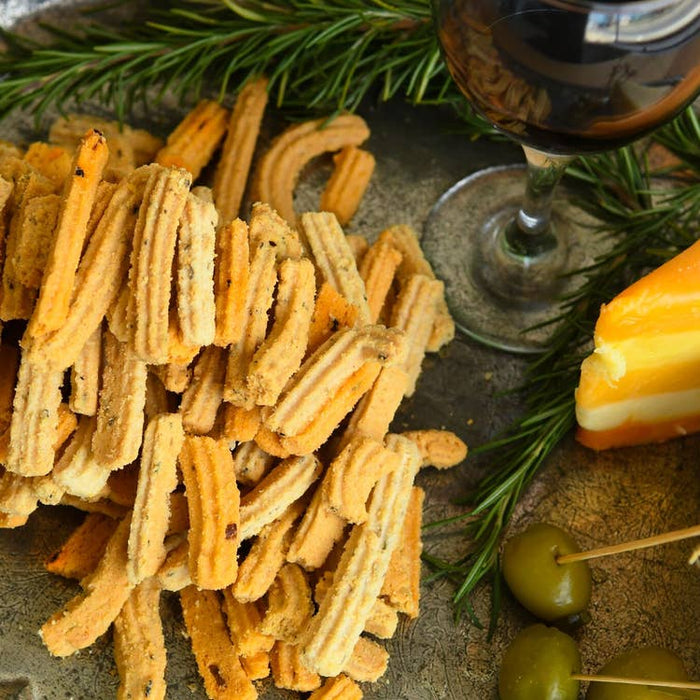 4.6 oz CLASSIC CHEDDAR CHEESE STRAWS
