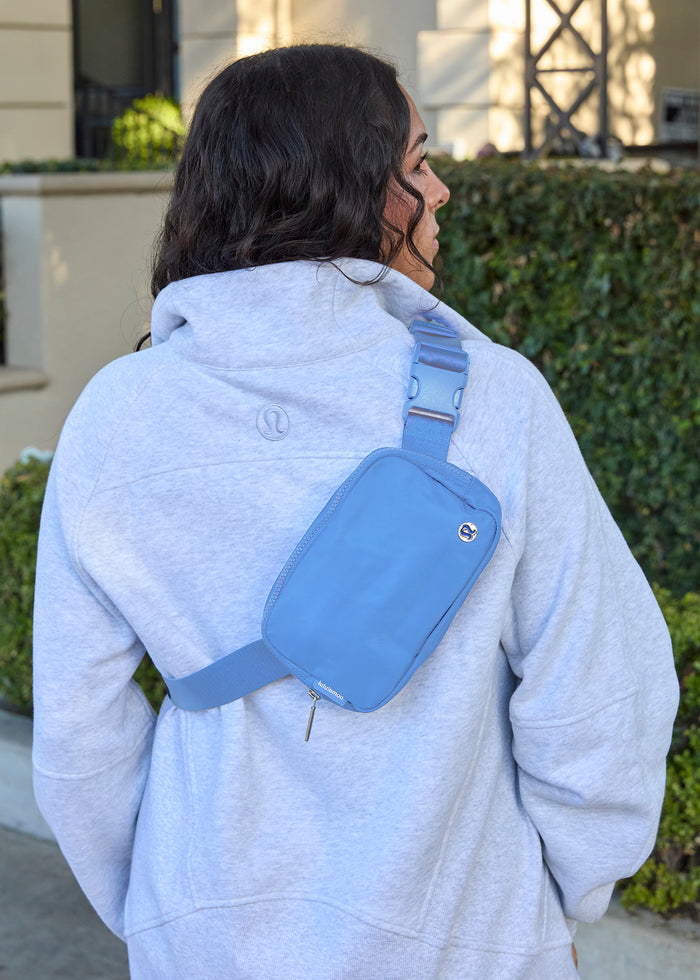 Alpha Phi lululemon Everywhere Belt Bag - Proud Cloud