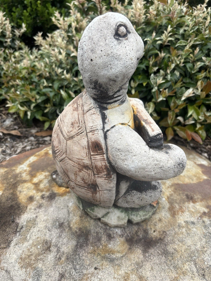 22nice4me Garden Statues concrete turtle ornament with a hand-painted matt finish for outdoor garden decor