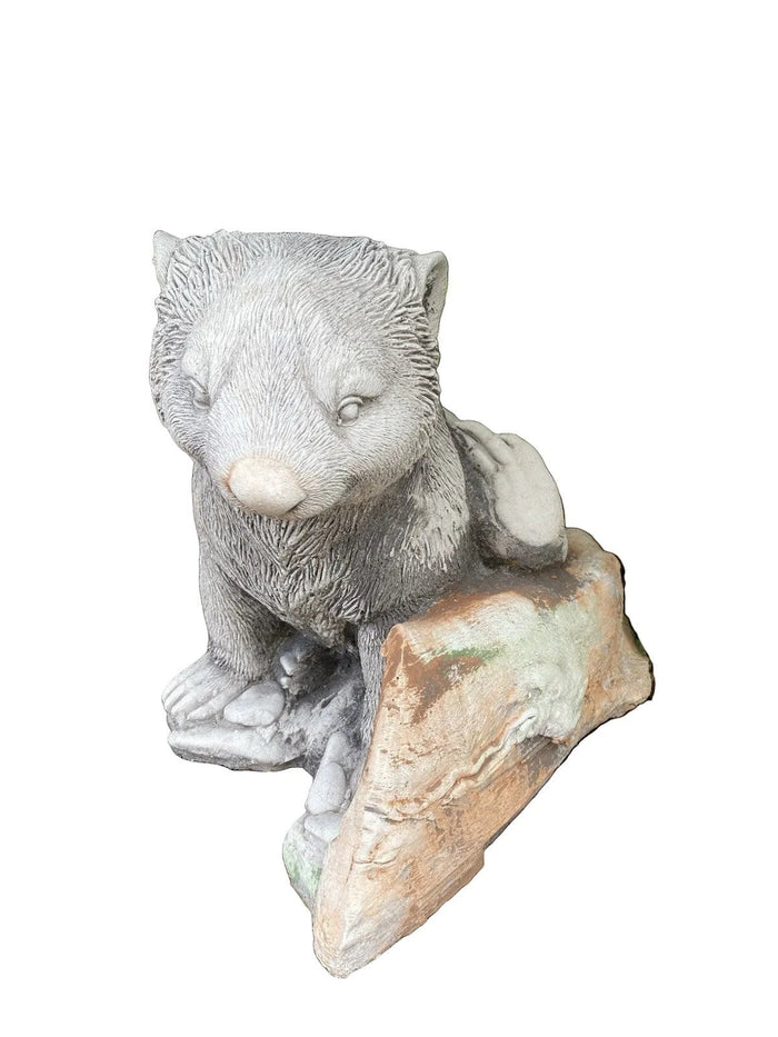 22nice4me Garden Statues concrete wombat figurine scratching next to a log, hand-painted Australian garden ornament.