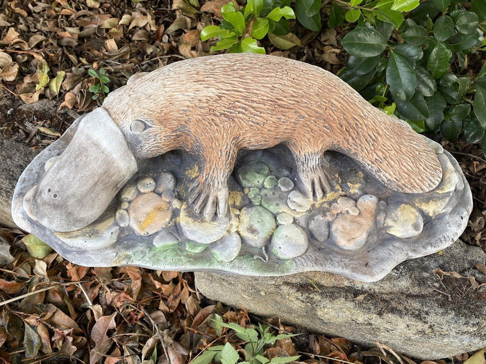 22nice4me Garden Statues concrete platypus sculpture on a rock base with a hand-painted matte finish for outdoor decor.