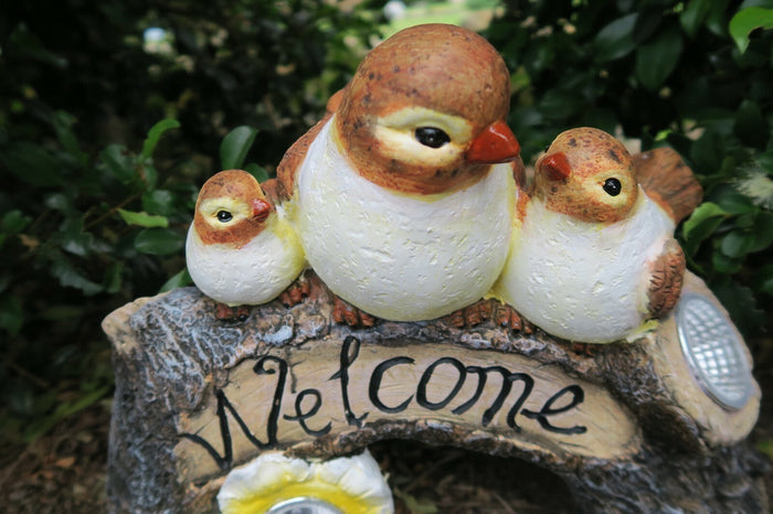 22nice4me Garden Statues solar powered bird ornament with welcome sign and antique hand painted finish