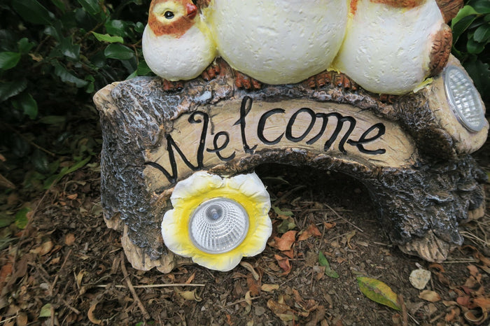 22nice4me Garden Statues bird welcome sign with solar powered LED lights and antique hand-painted finish for outdoors