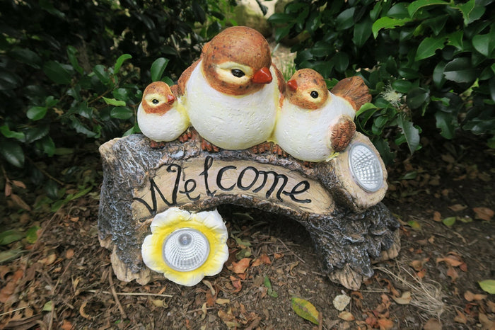 22nice4me Garden Statues solar powered bird ornament with Welcome sign and LED lights in an antique hand-painted finish