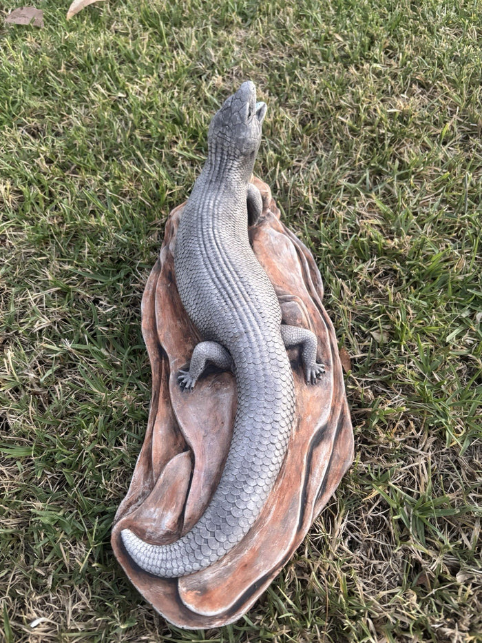Blue Tongue Lizard Statue Ornament Animal Cement Concrete Garden Australian Made