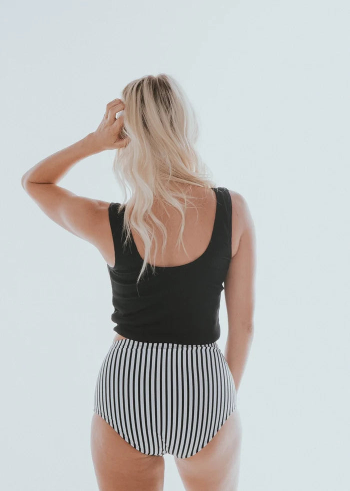 Callie Scoop Neck Knotted Midi Top