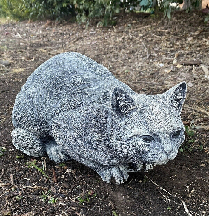22nice4me Garden Statues concrete crouching tabby cat memorial ornament with a realistic hand-painted matte finish.