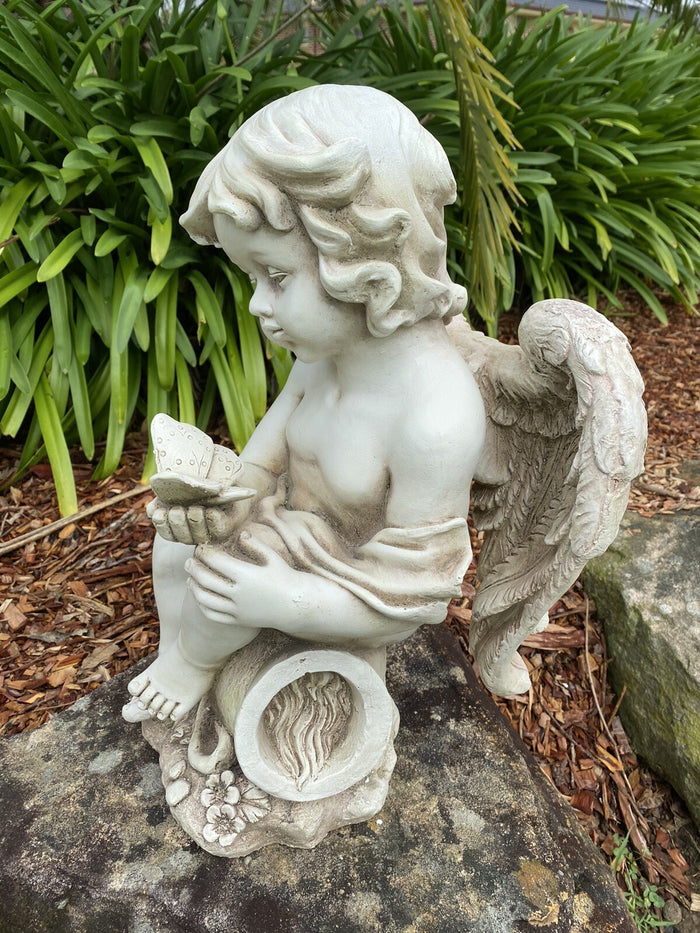 CHERUB ANGEL PLAYING WITH A BUTTERFLY GARDEN ORNAMENT STATUE FIGURINE SCULPTURE