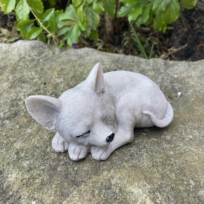 CHIHUAHUA MEMORIAL DOG ANIMAL GARDEN STATUE ORNAMENT FIGURINE