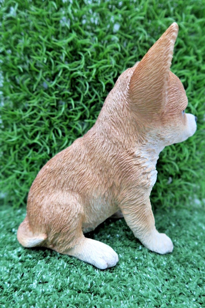 CHIHUAHUA PUPPY DOG ANIMAL GARDEN STATUE ORNAMENT FIGURINE SCULPTURE