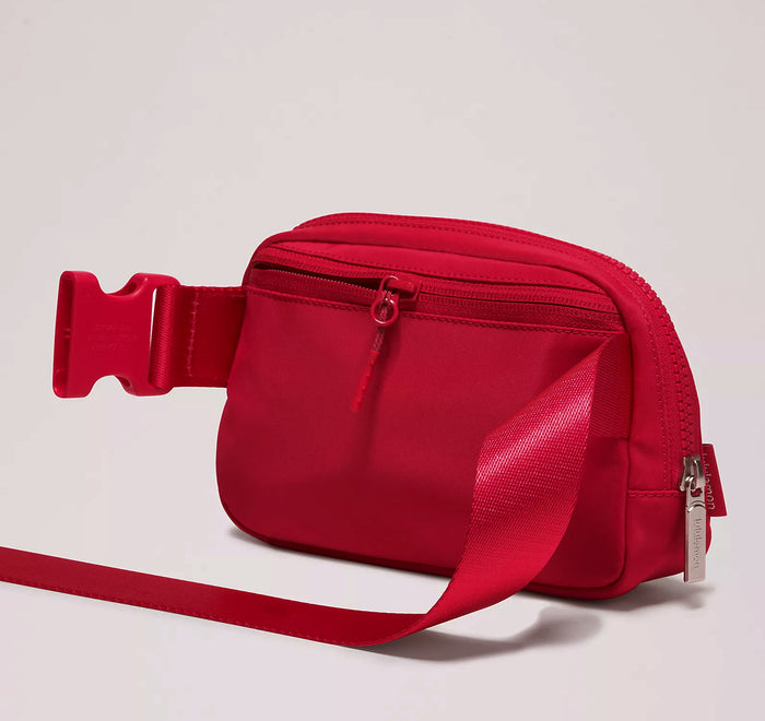 Delta Xi Nu lululemon Everywhere Belt Bag - College Crimson