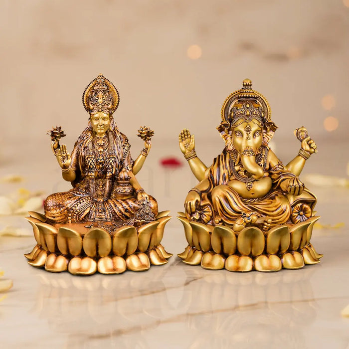 Dhanlaxmi Ganpati Bappa Murti (Lotus)