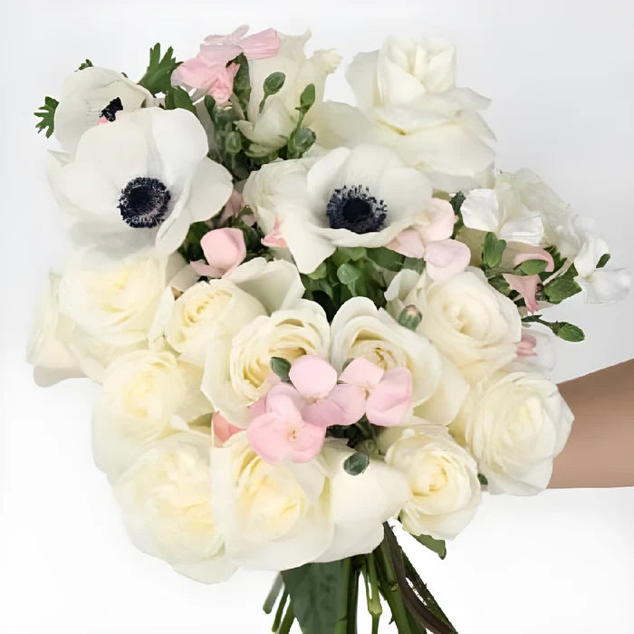 Cupids Arrow Fresh Flower Arrangement Hand - Image