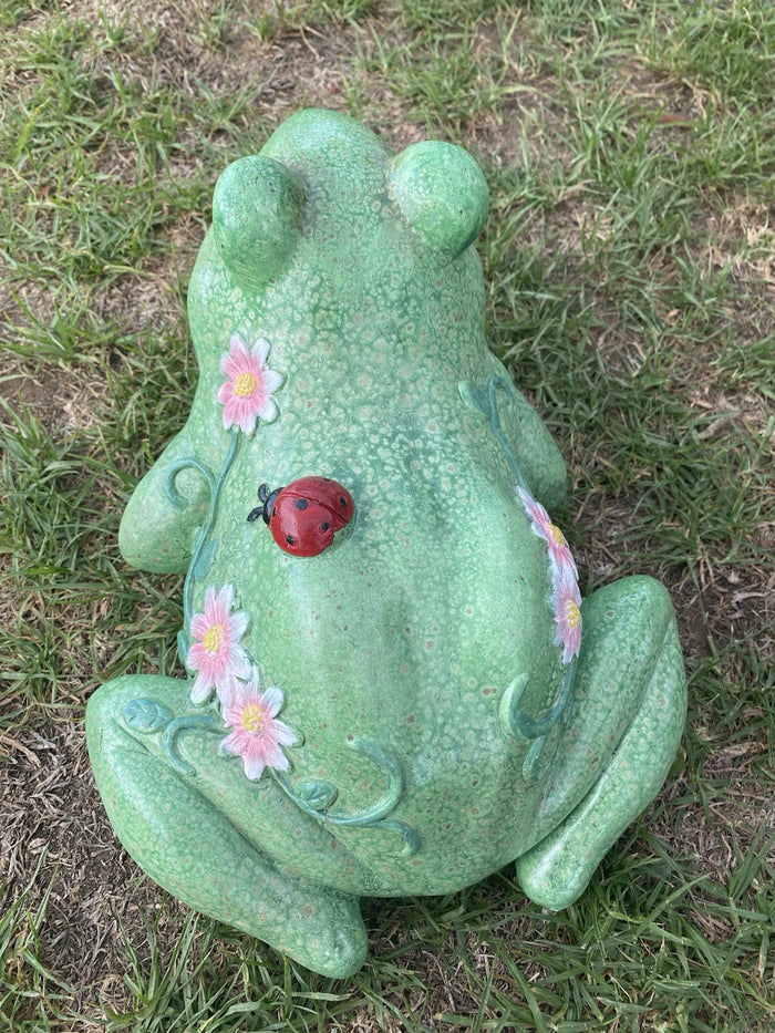 Frog With Lady Beetle & Flowers Garden Statue Ornament Figurine Home Decor