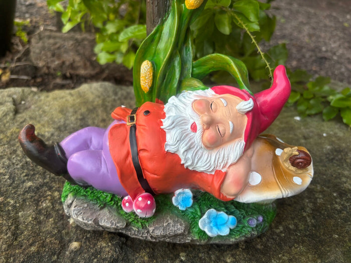 Garden Gnome Chilling Welcome Sign Garden Ornament Statue