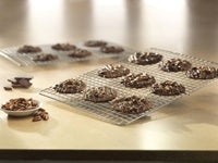 HALF SHEET PAN WITH COOLING RACK