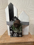 Holiday Shelf Decor