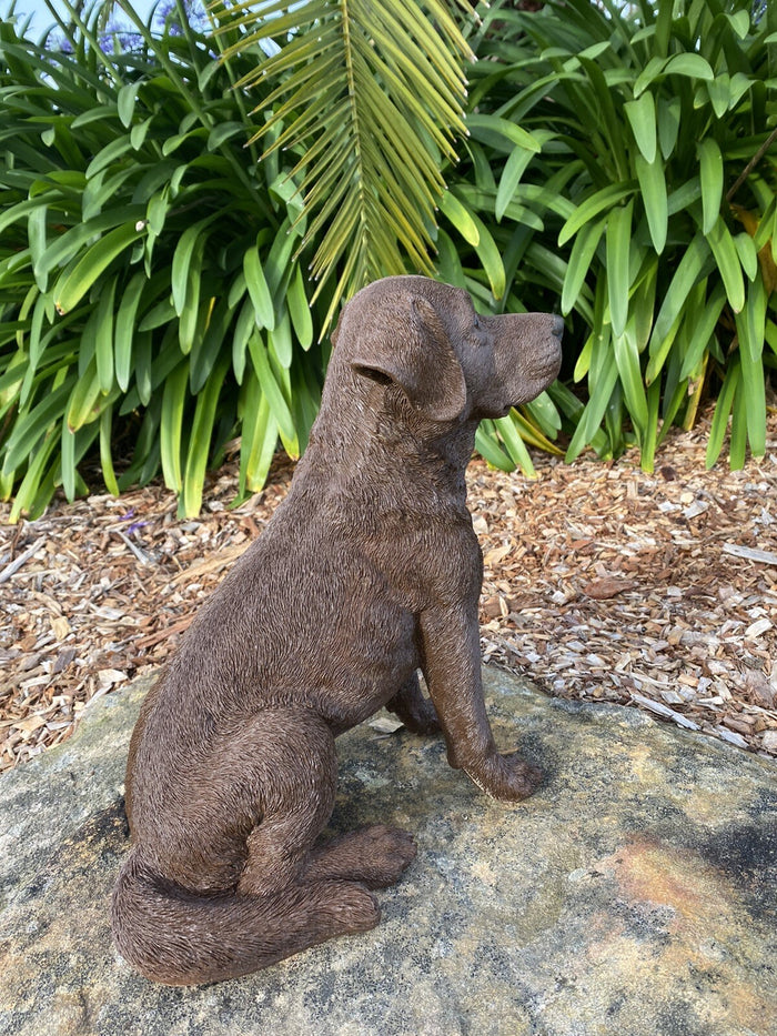 LABRADOR SITTING DOG PUPPY CHOCOLATE BROWN GUIDE GARDEN STATUE ORNAMENT MEMORIAL