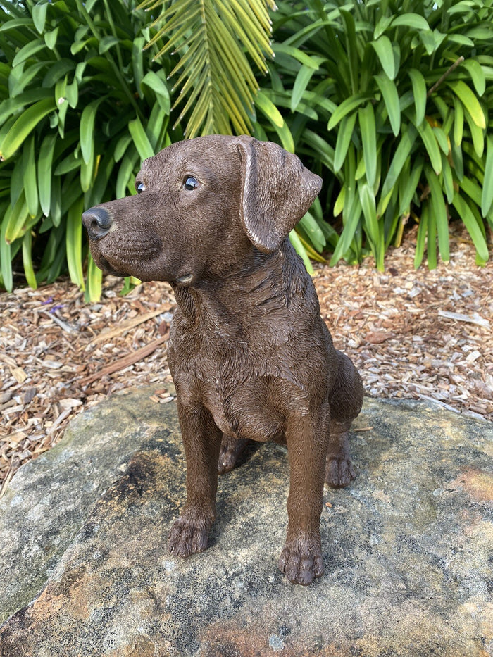 LABRADOR SITTING DOG PUPPY CHOCOLATE BROWN GUIDE GARDEN STATUE ORNAMENT MEMORIAL