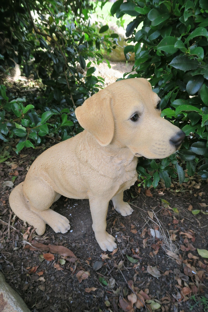 LABRADOR SITTING DOG PUPPY GIUDE DOG ANIMAL GARDEN STATUE ORNAMENT MEMORIAL
