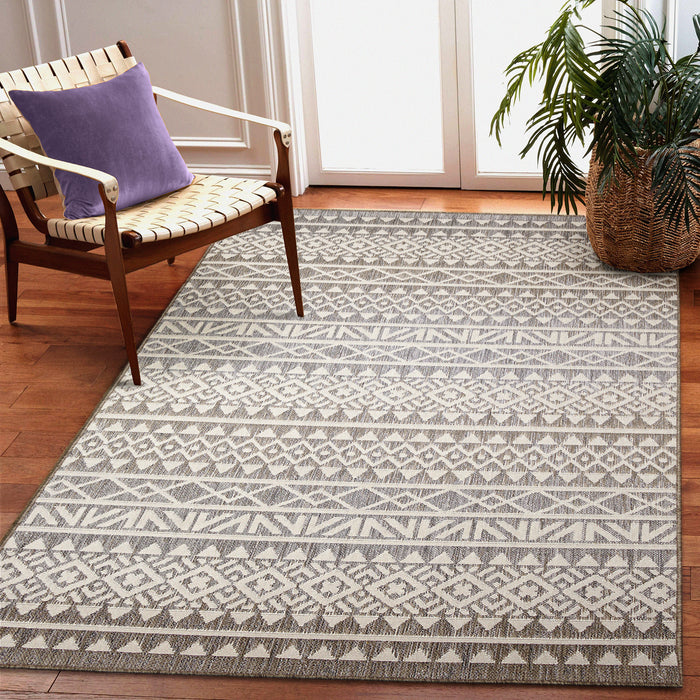Liora Manne Cove Peruvian Stripe Indoor Outdoor Area Rug Grey