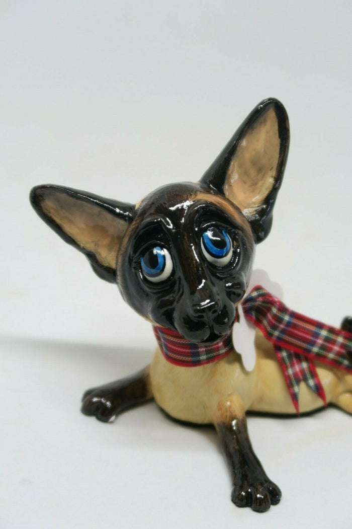 Little Paws Slinky the Siamese Chocolate Point cat Figurine Statue Home Decor