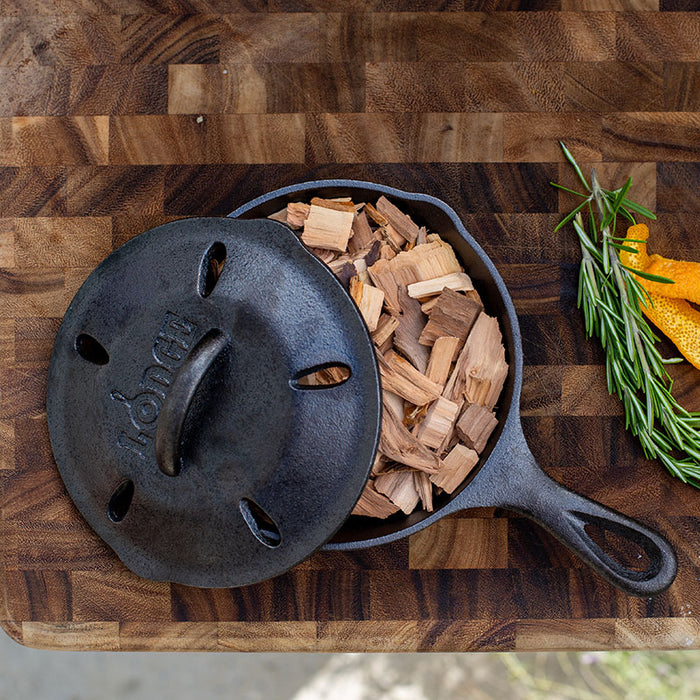 LODGE 6.5" CAST IRON SMOKER SKILLET