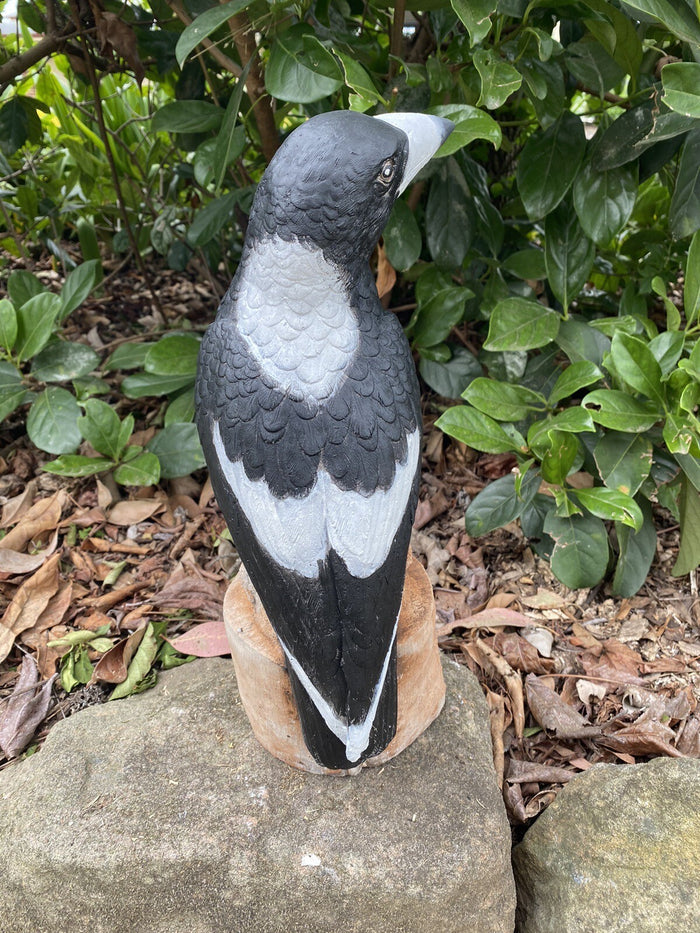 Magpie on Stump Bird Statue Ornament Animal Concrete Garden Australian Made Blk