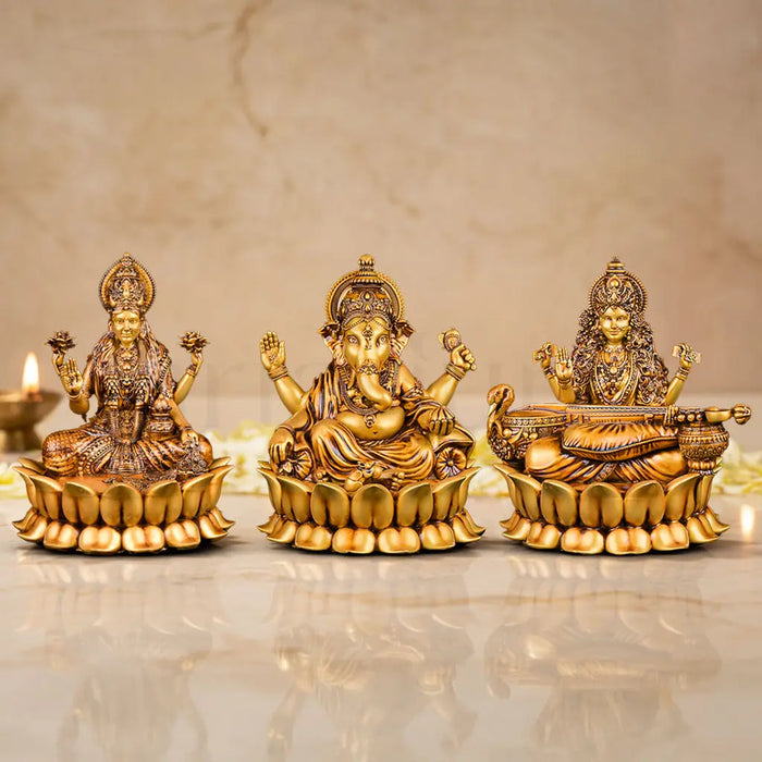 Mahalakshmi Ganapati Saraswati Murti (lotus)