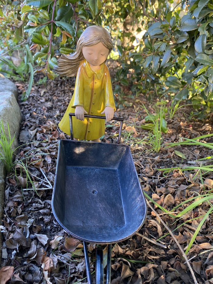 MOLLY WHEEL BURROW POT PLANTER GARDEN PLANT POT FEATURE