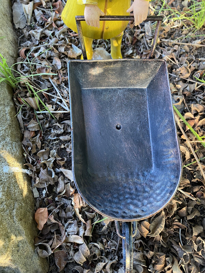 MOLLY WHEEL BURROW POT PLANTER GARDEN PLANT POT FEATURE