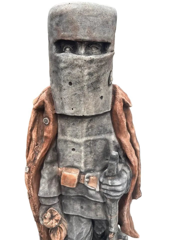 22nice4me Garden Statues Ned Kelly concrete garden ornament in grey and brown, featuring iconic bushranger armour.