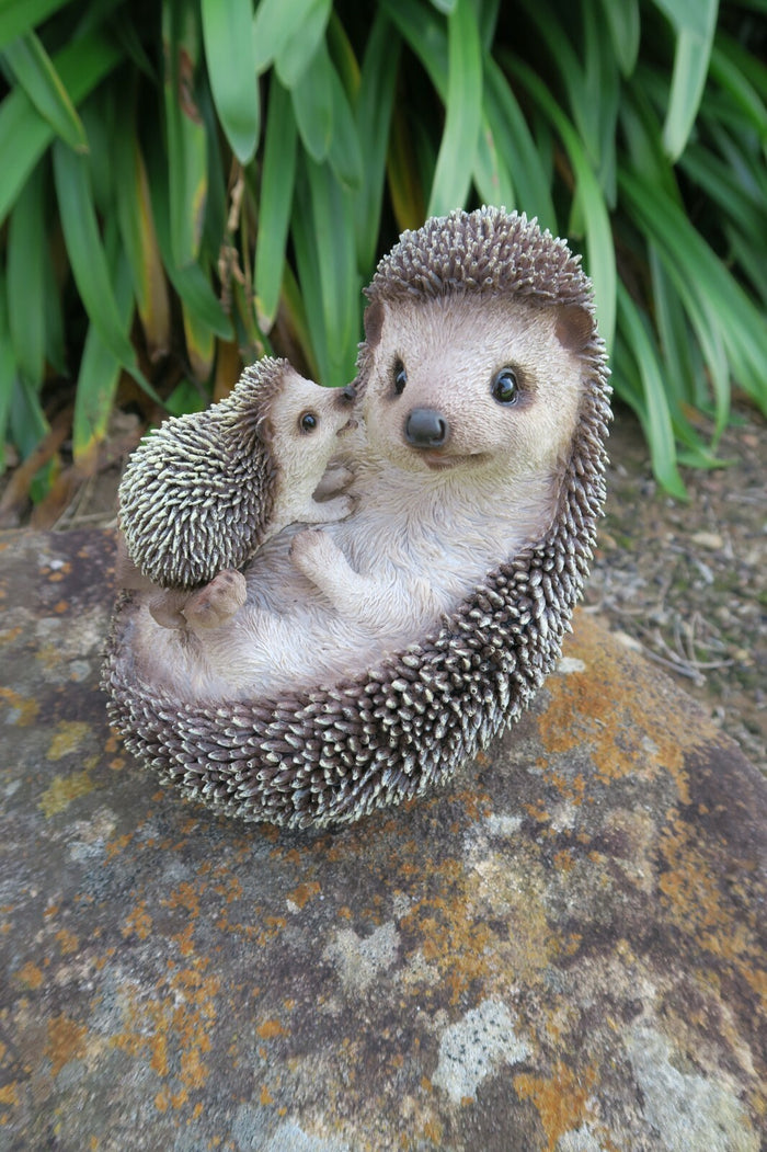PORCUPINE ANIMAL GARDEN STATUE ORNAMENT FIGURINE