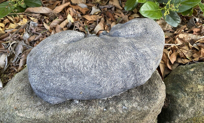 Back view of concrete Labrador garden statue solid cement outdoor ornament