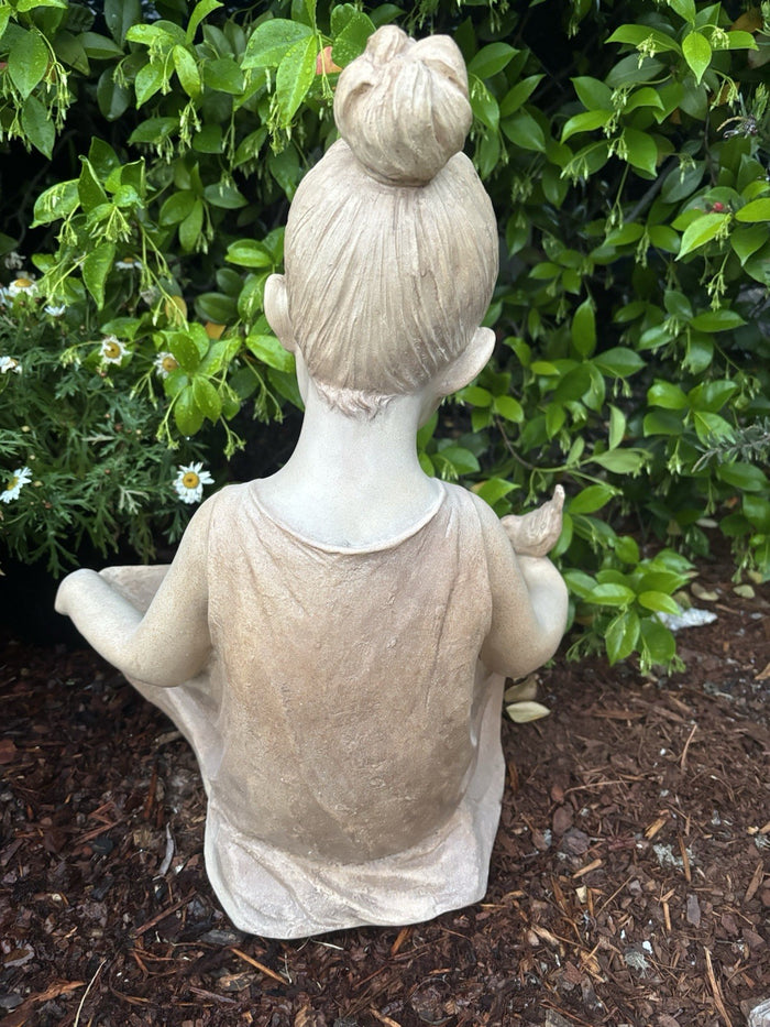 Sweet Charlotte Bird  Feeder Station Bee Garden Statue Ornament Figurine