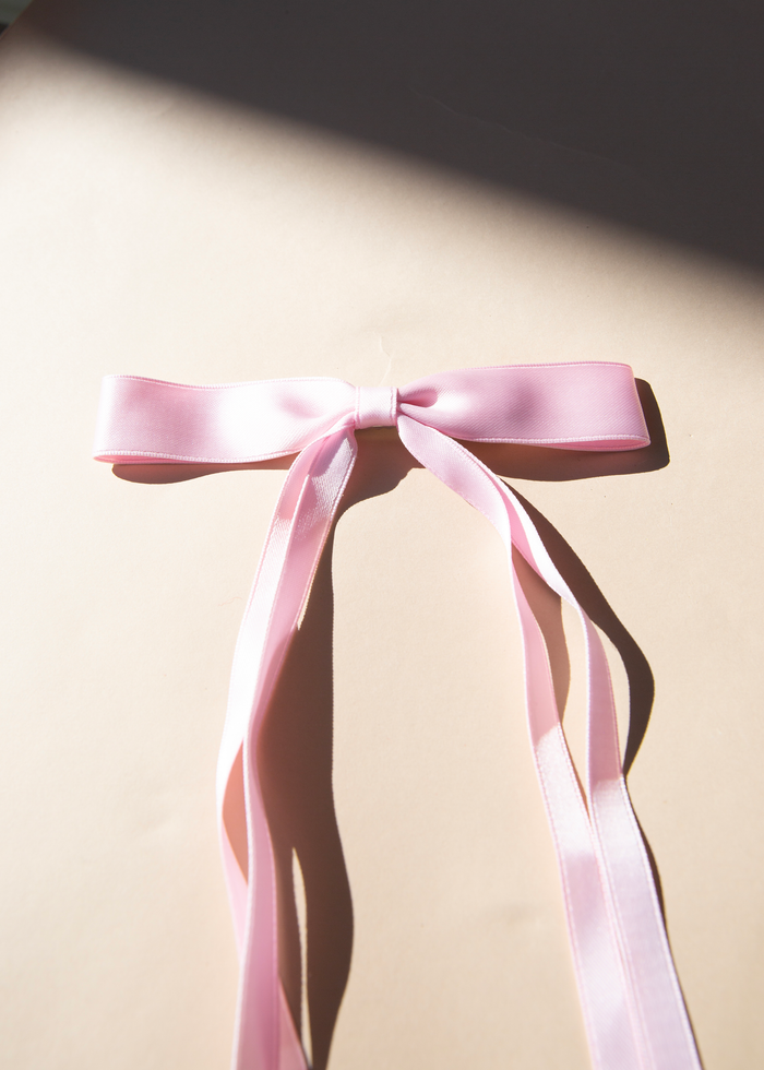 The Girlie Bow (Color Options Available)