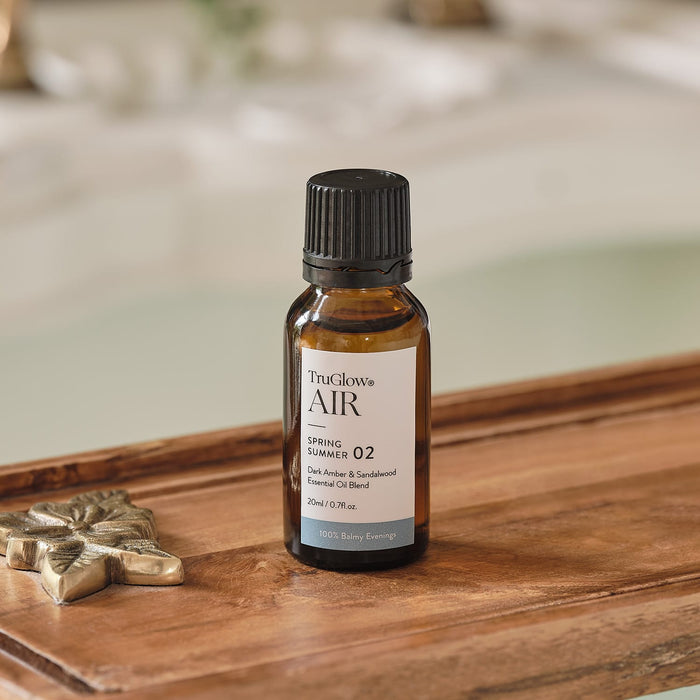 TruGlow AIR® Portable Candle Diffuser & Dark Amber & Sandalwood TruGlow AIR® Diffuser Oil Bundle