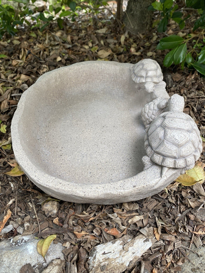22nice4me Garden Statues turtle design bird bath and bee water station with an antique resin finish in a garden setting